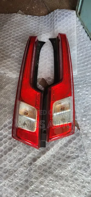 Daihatsu Move 2015 Taillight