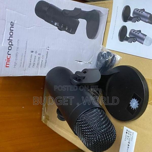 Premium Broadcast Podcast Microphone for Clear Focused Audio