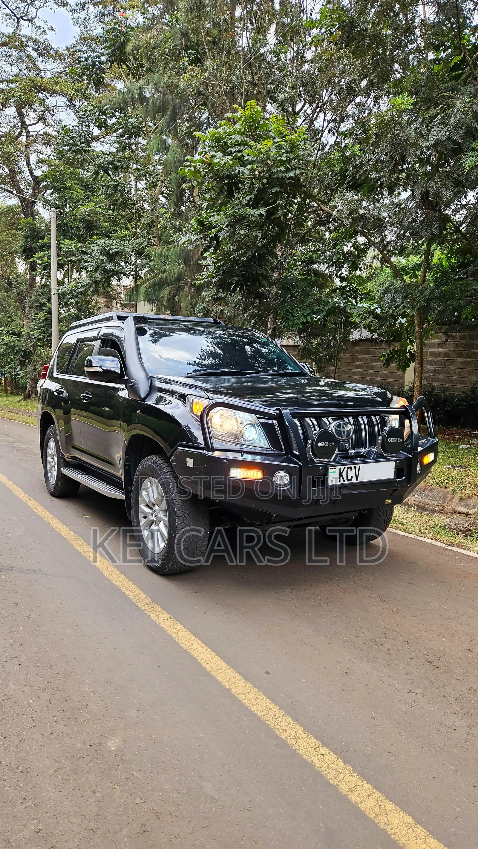 Toyota Land Cruiser 2012 Black