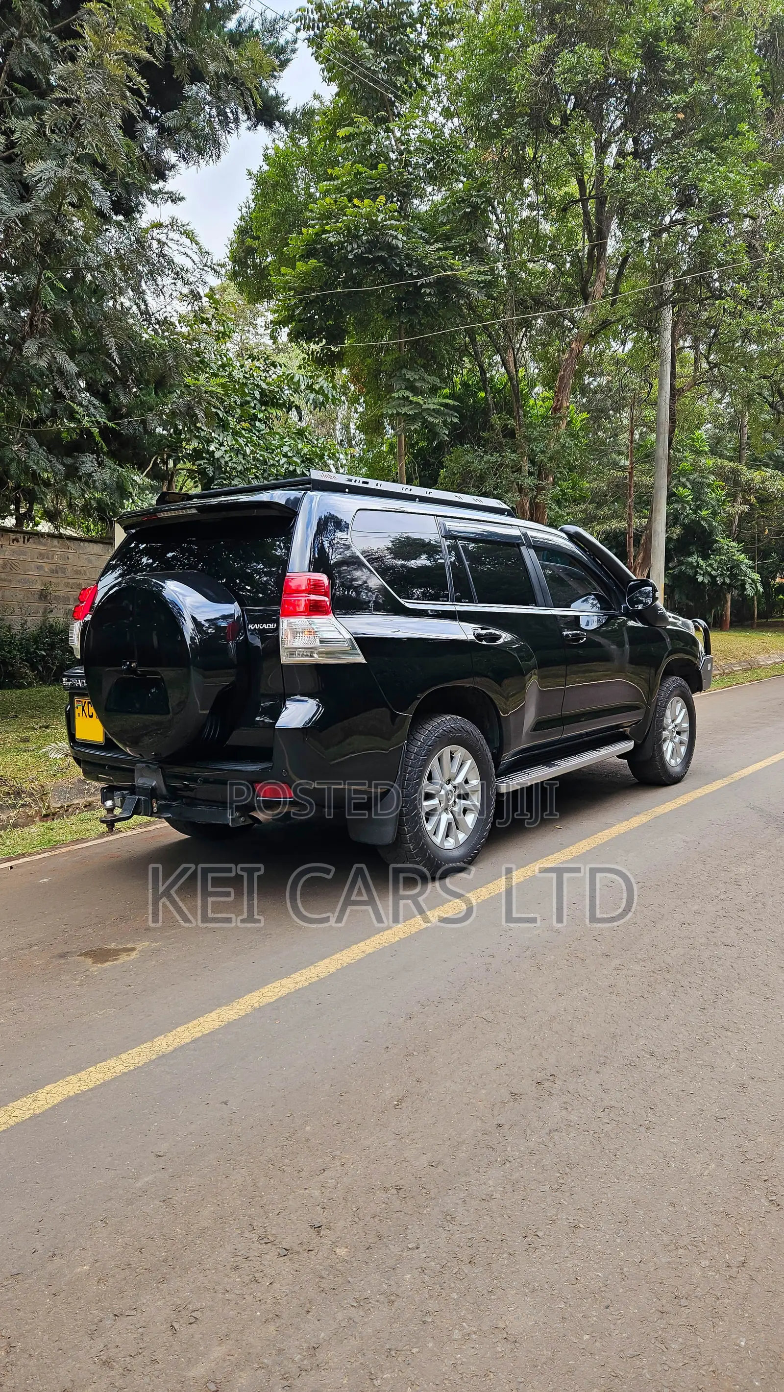 Toyota Land Cruiser 2012 Black
