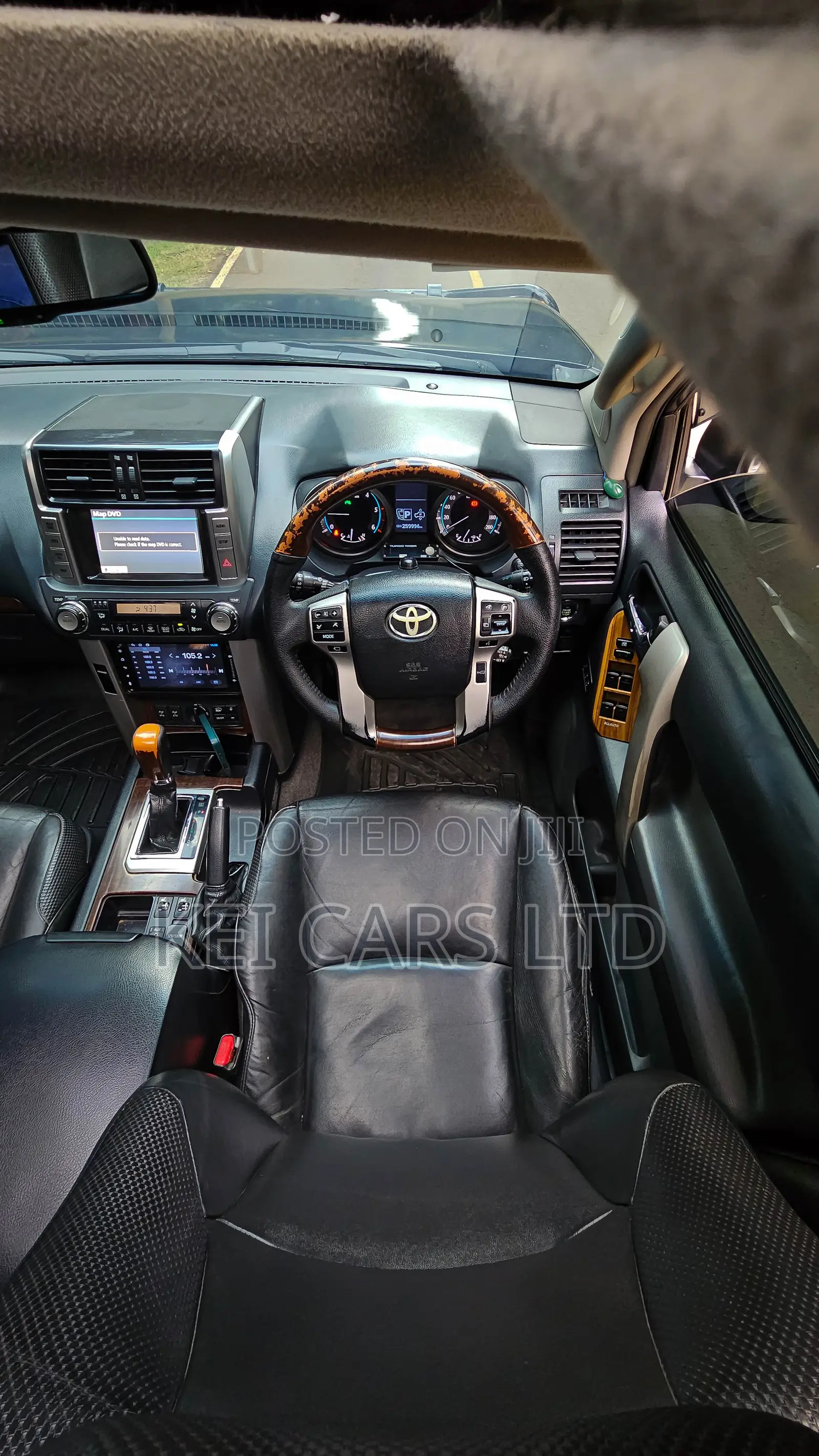 Toyota Land Cruiser 2012 Black