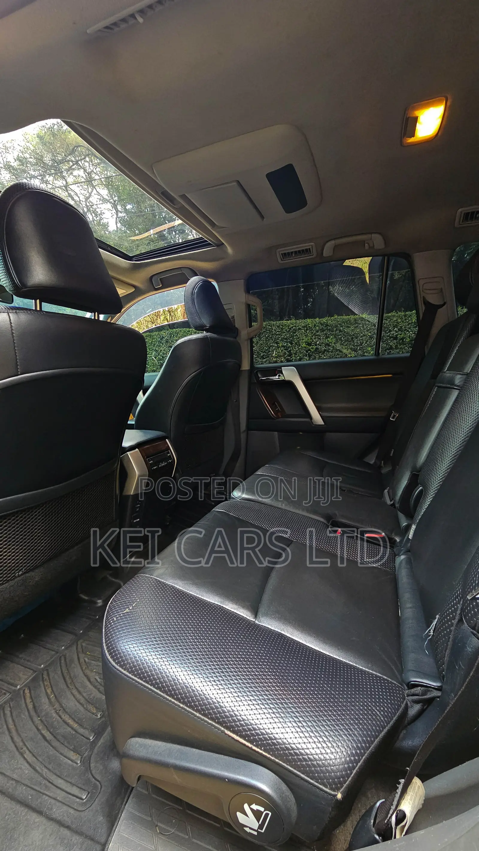 Toyota Land Cruiser 2012 Black