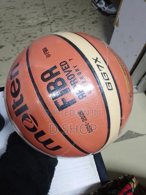 Molten Basketball Balls - thumbnail 2