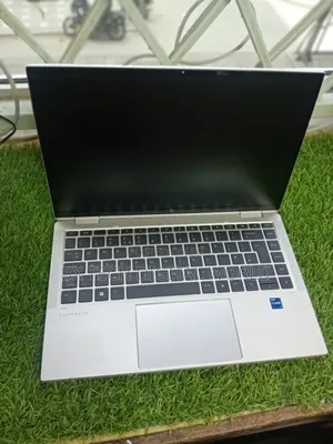 Laptop HP EliteBook 1040 G8 16GB Intel Core i7 SSD 512GB