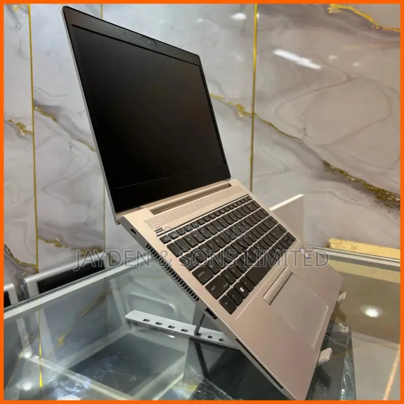 New Laptop HP EliteBook 640 G9 8GB Intel Core i5 SSD 256GB