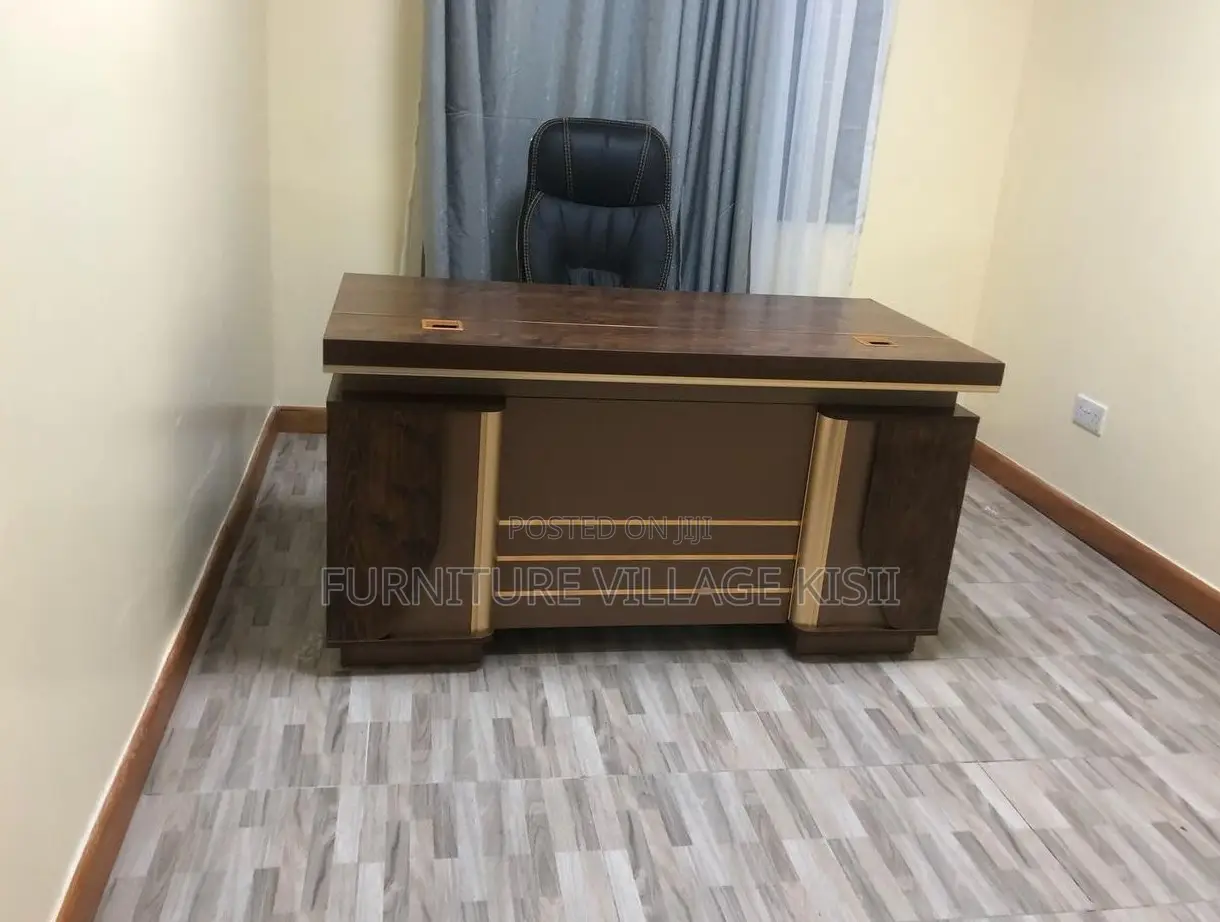 Office Desk; Executive Desk With Drawers 1400mm