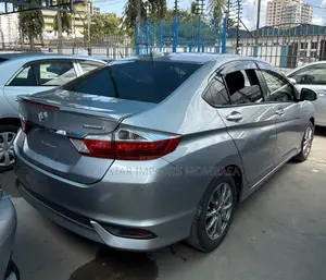 Honda Grace 1.5 Hybrid FWD 2019 Silver