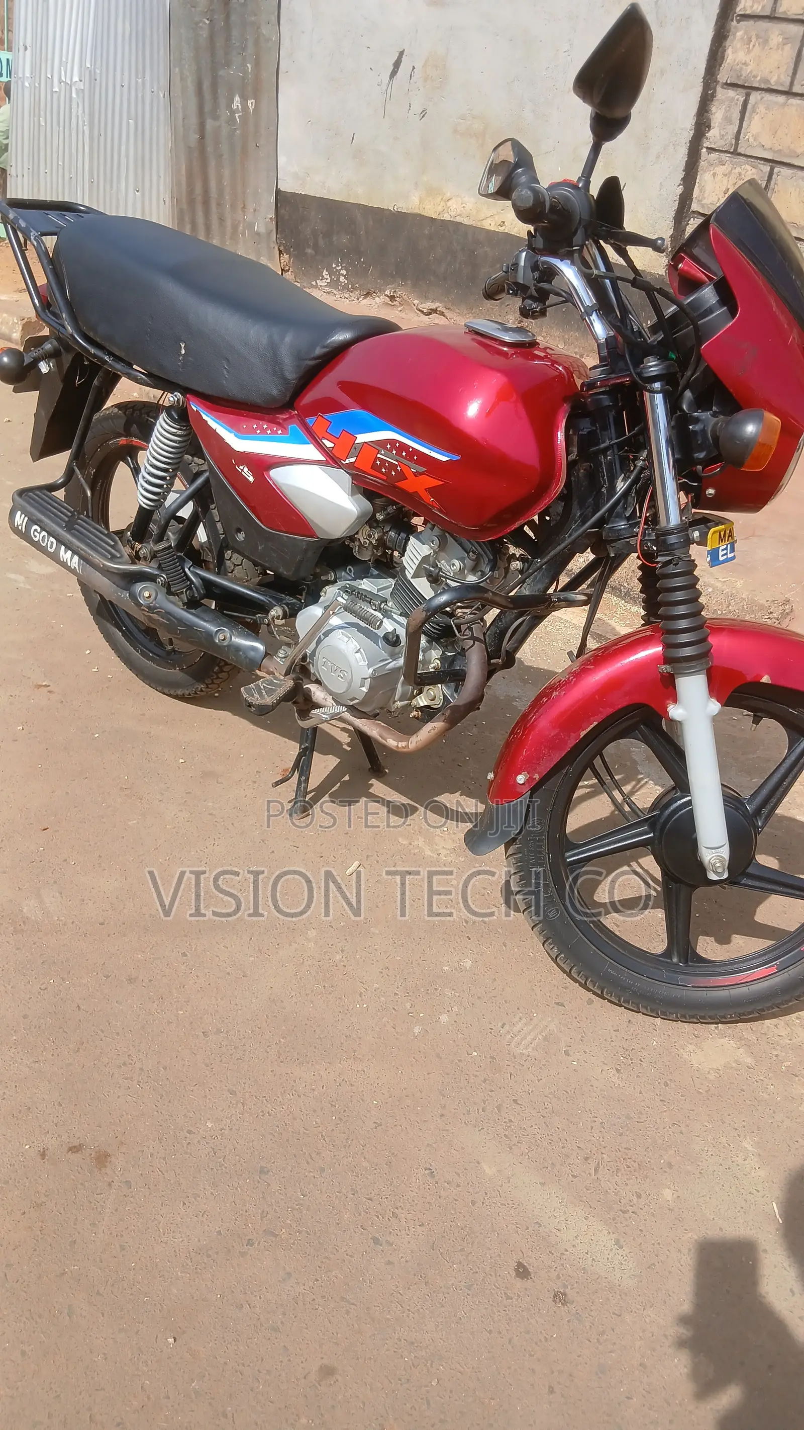 TVS HLX 125 2025 Red