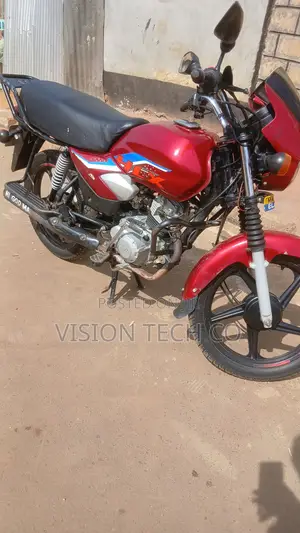 TVS HLX 125 2025 Red