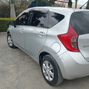 Nissan Note 2018 Silver