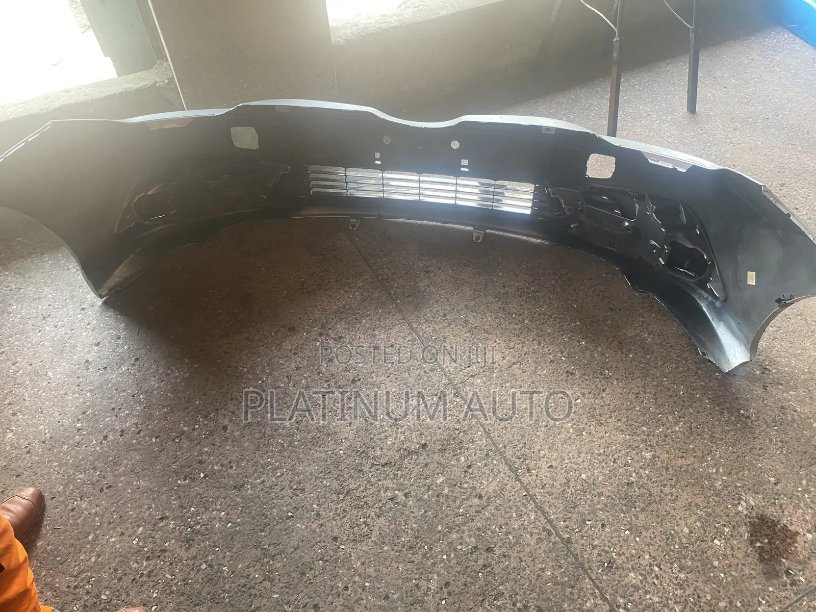 Front Bumper Auris 2018