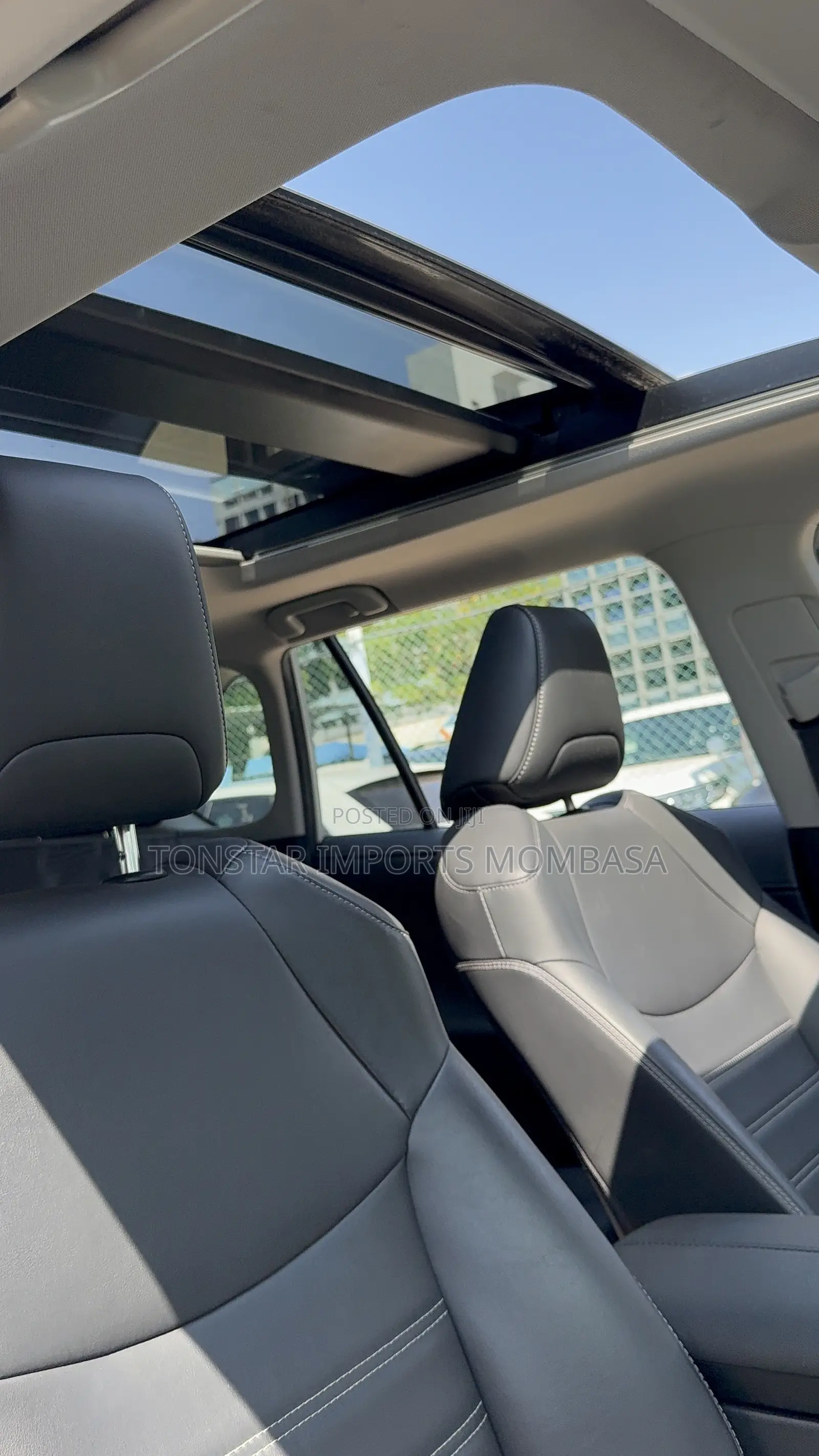 Toyota RAV4 2019 White