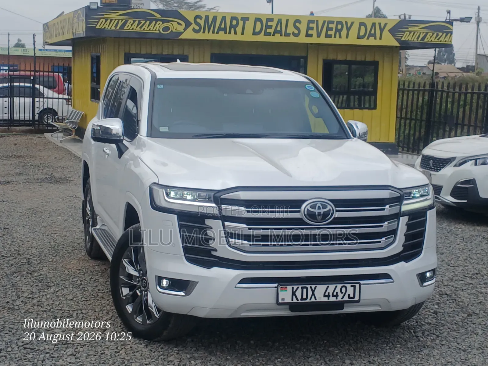 Toyota Land Cruiser 2022 White