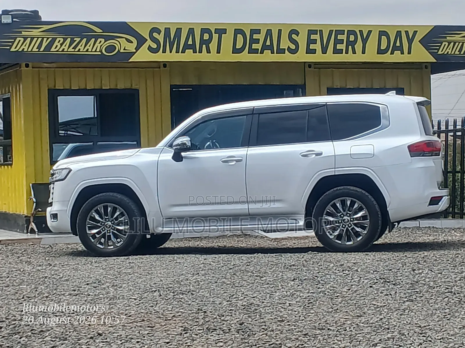 Toyota Land Cruiser 2022 White