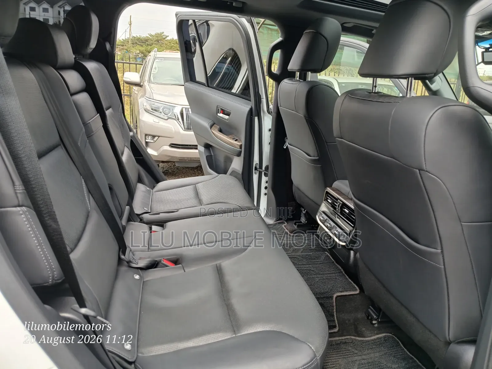 Toyota Land Cruiser 2022 White