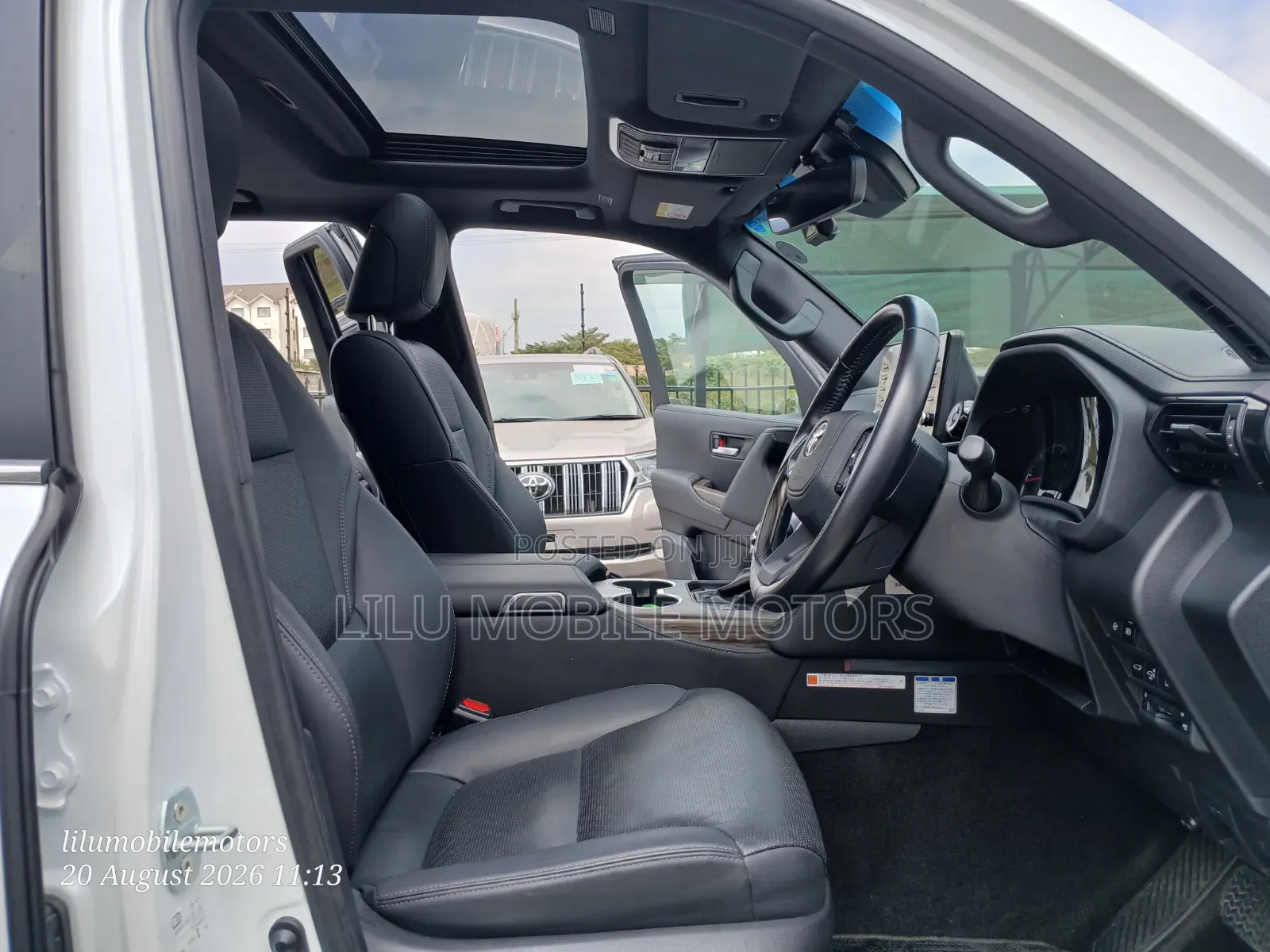 Toyota Land Cruiser 2022 White