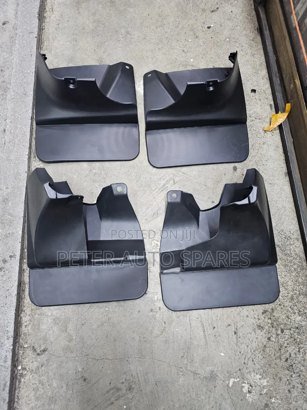 Prado 120 Mudflap