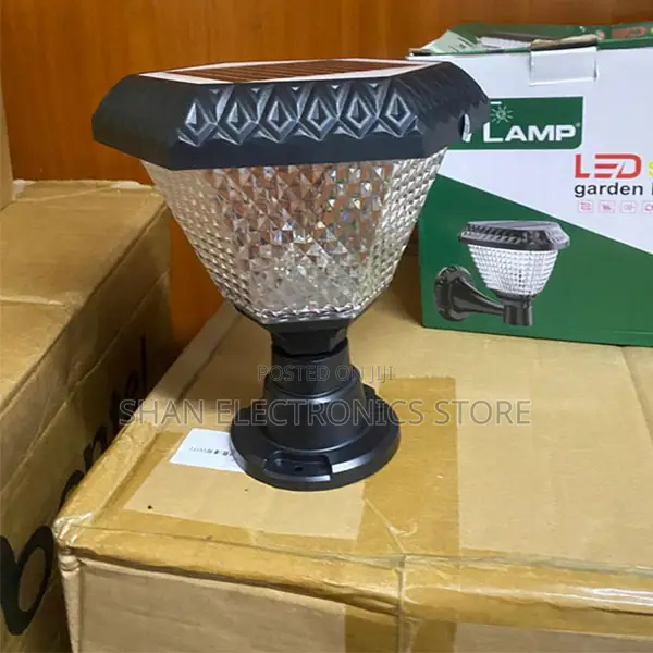 Premium Quality Automatic Dusk to Dawn Post Solar Light Lamp