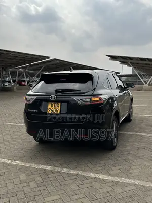 Toyota Harrier 2.0 2015 Black