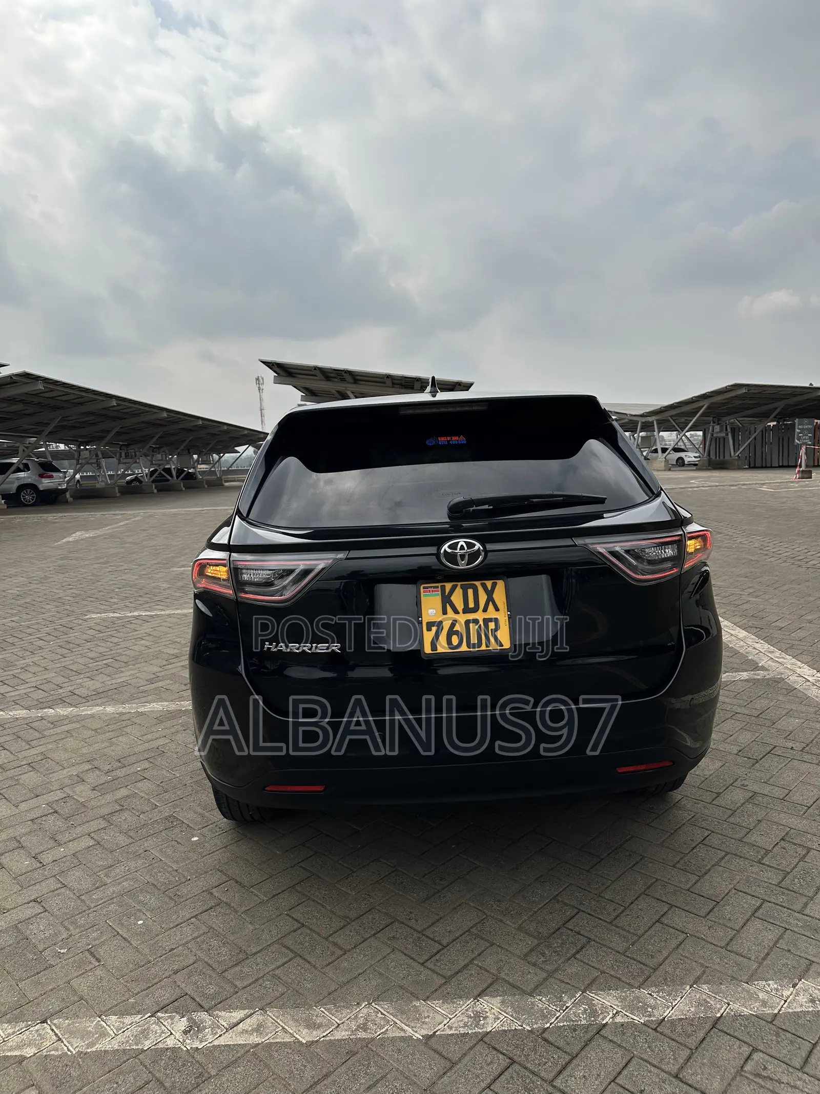 Toyota Harrier 2.0 2015 Black