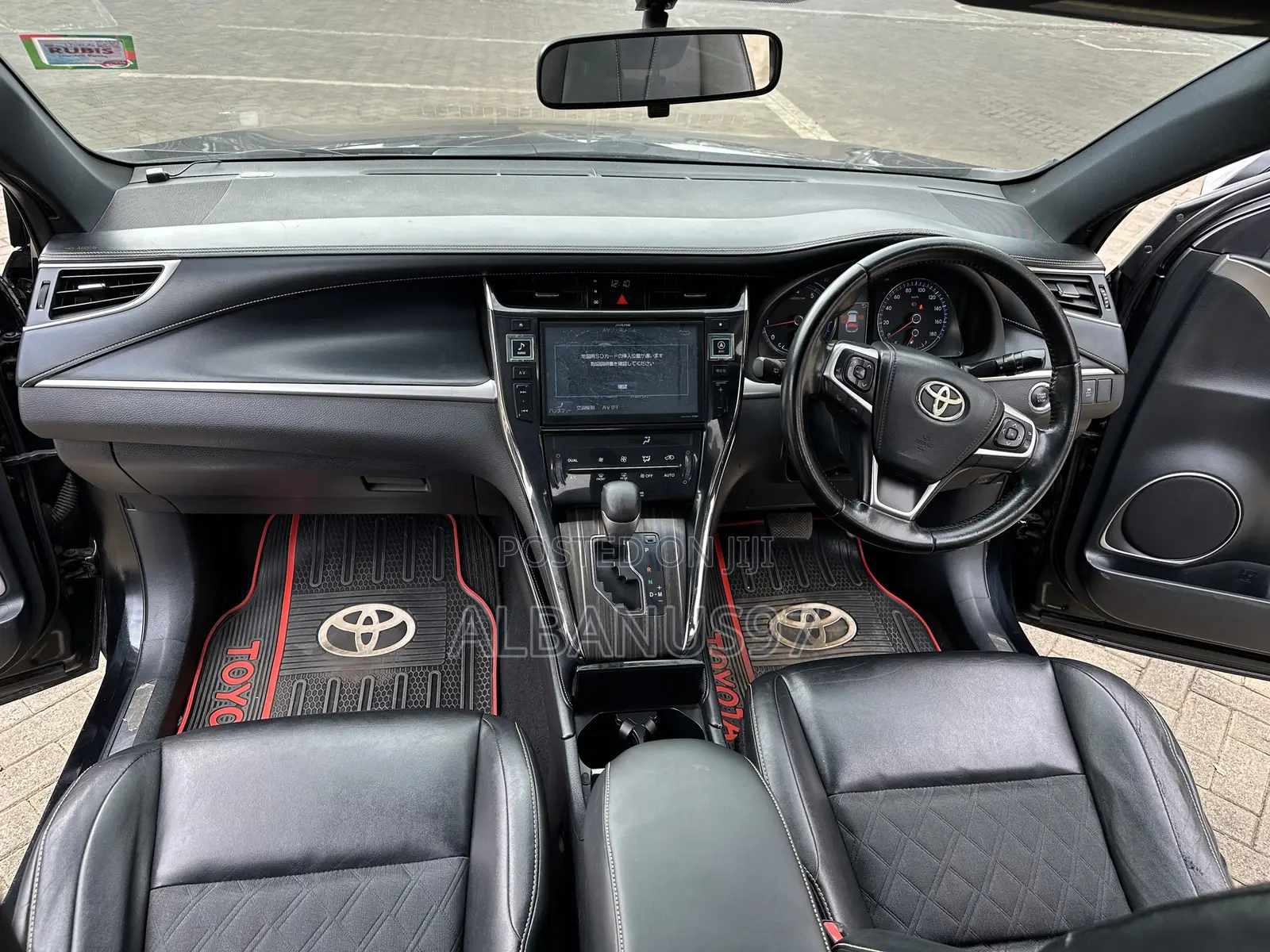 Toyota Harrier 2.0 2015 Black