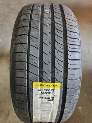 245 /45 R19 Dunlop Tires (Sp Sport) Japan