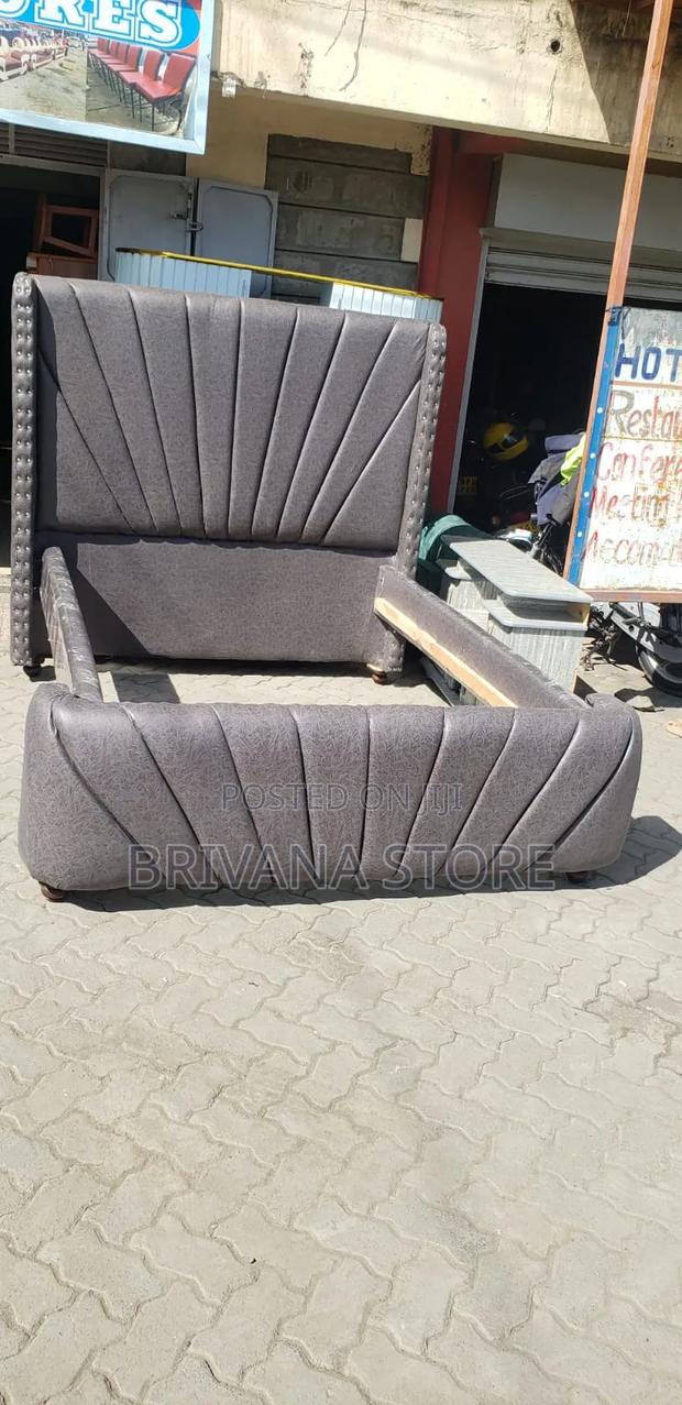 5x6 Luxury Chester Upholstered Bed Frame - thumbnail 2