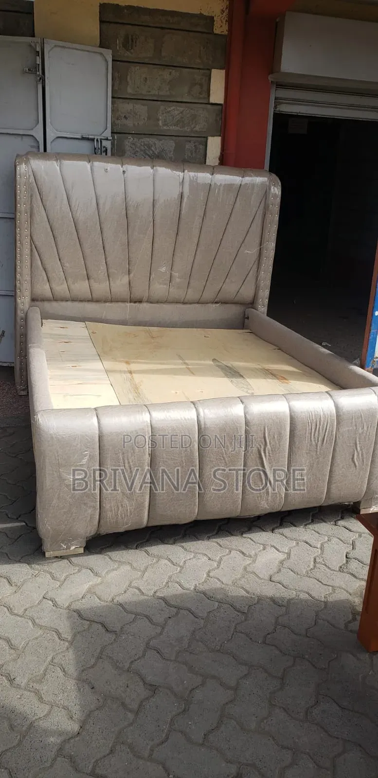 5x6 Luxury Chester Upholstered Bed Frame