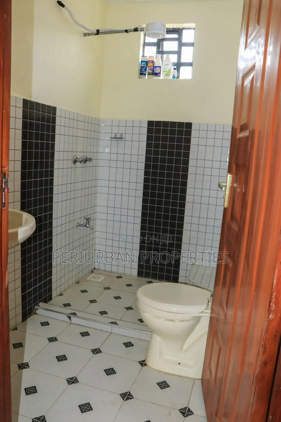 3bdrm Mansion in Mashuria Area, Rimpa for sale