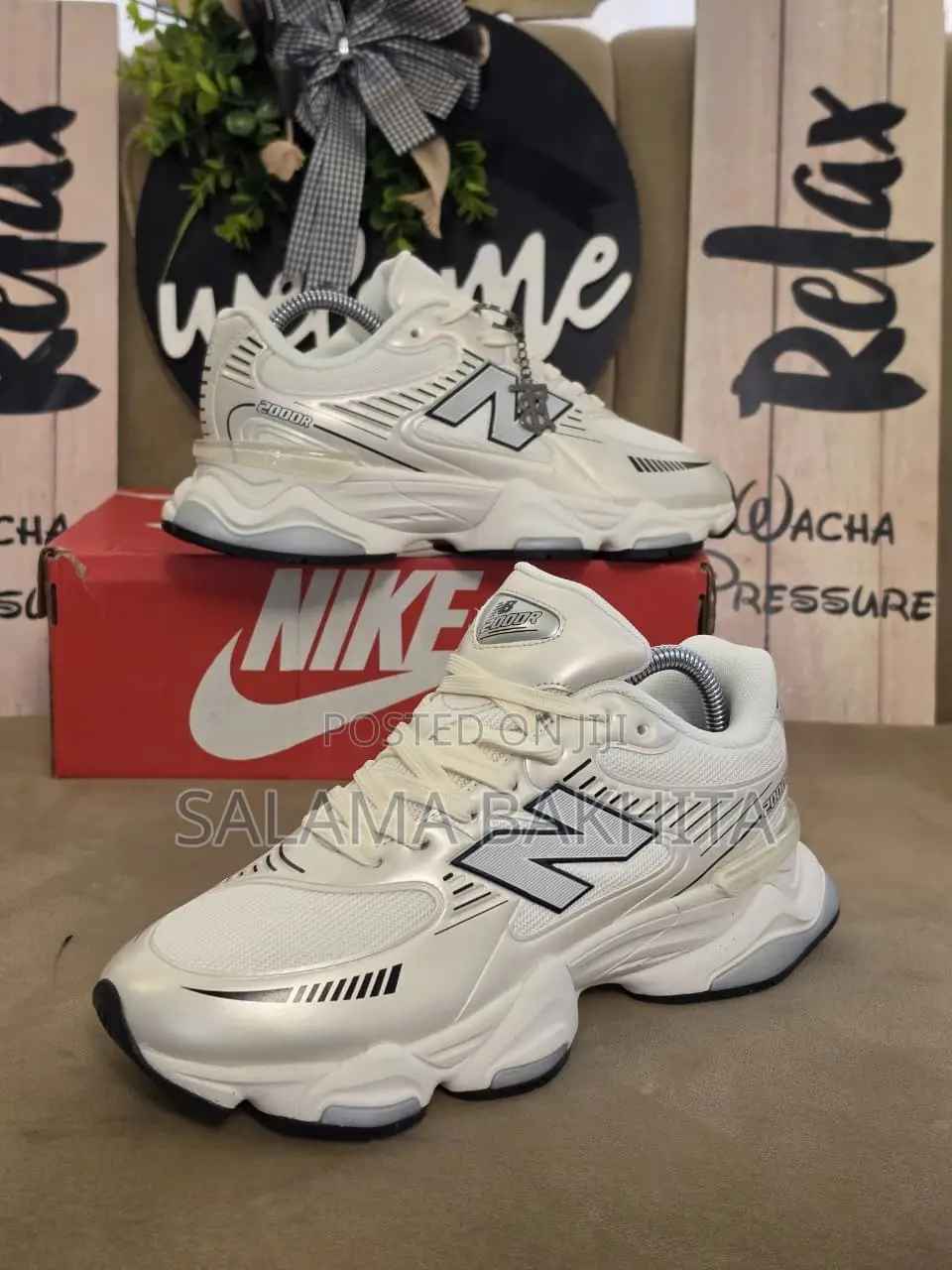 Unisex New Balance 2000R