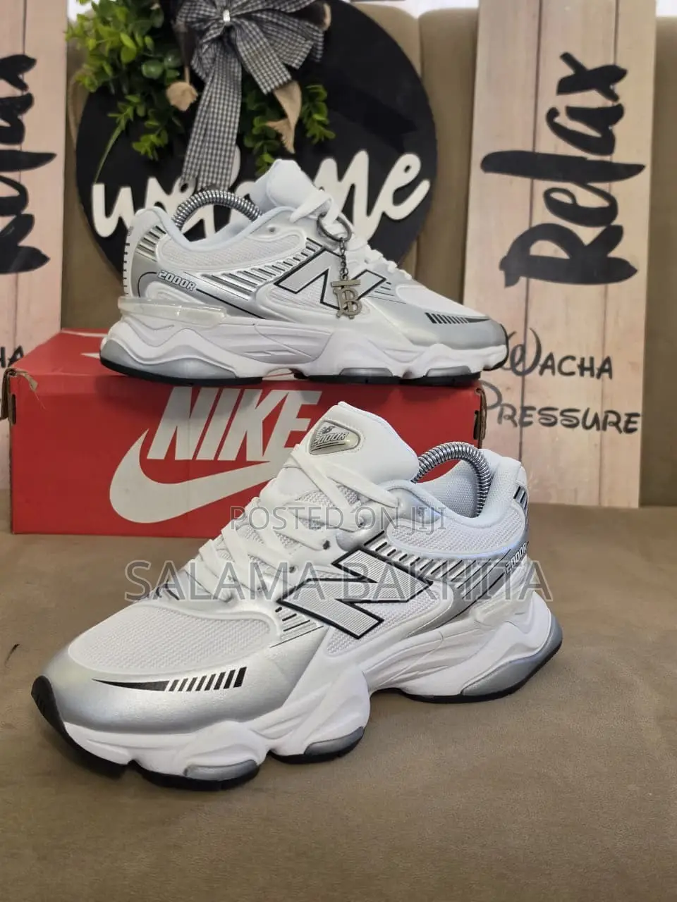 Unisex New Balance 2000R