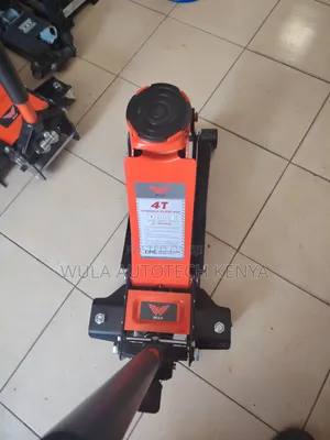 Perfect for Garages and Industrial Use 4tns Trolley Jack Sunshine
