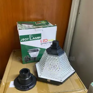 Premium Quality* Weather-Resistant Light Gate Post Solar Light Lamp