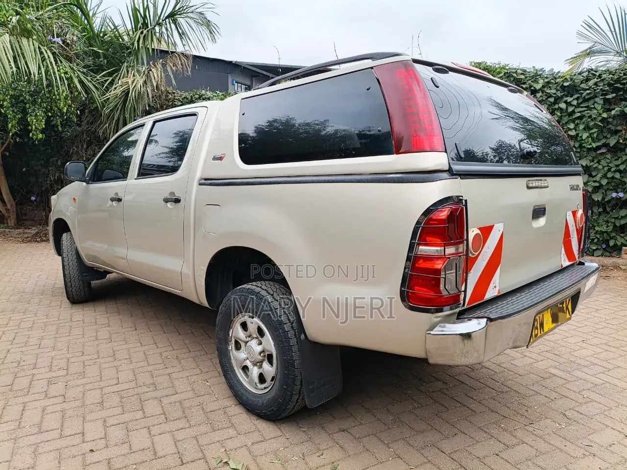 Toyota Hilux 2014 Gray