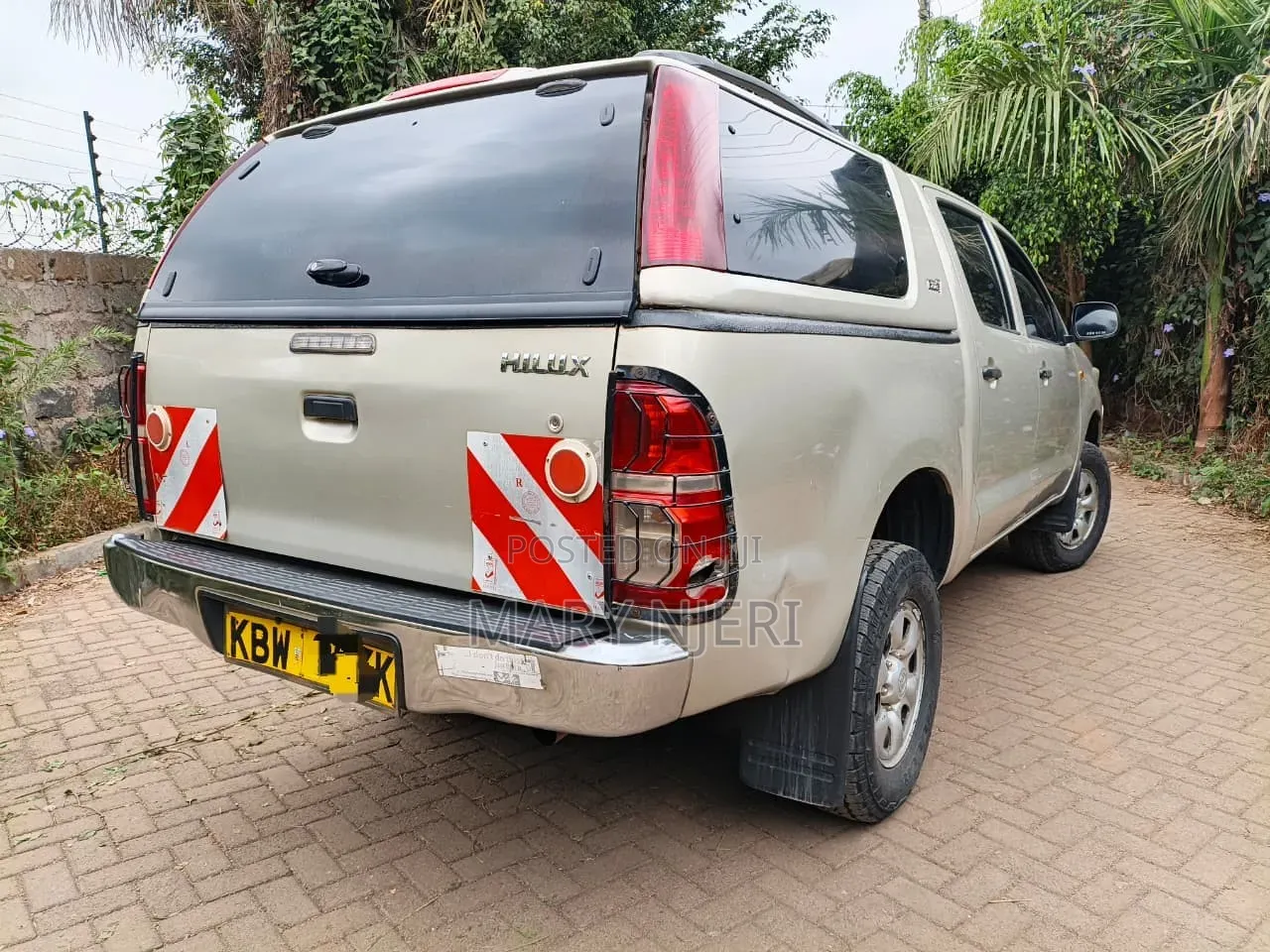 Toyota Hilux 2014 Gray
