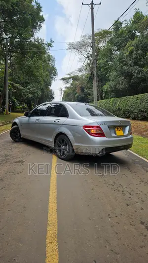 Mercedes-Benz C200 2010 Silver