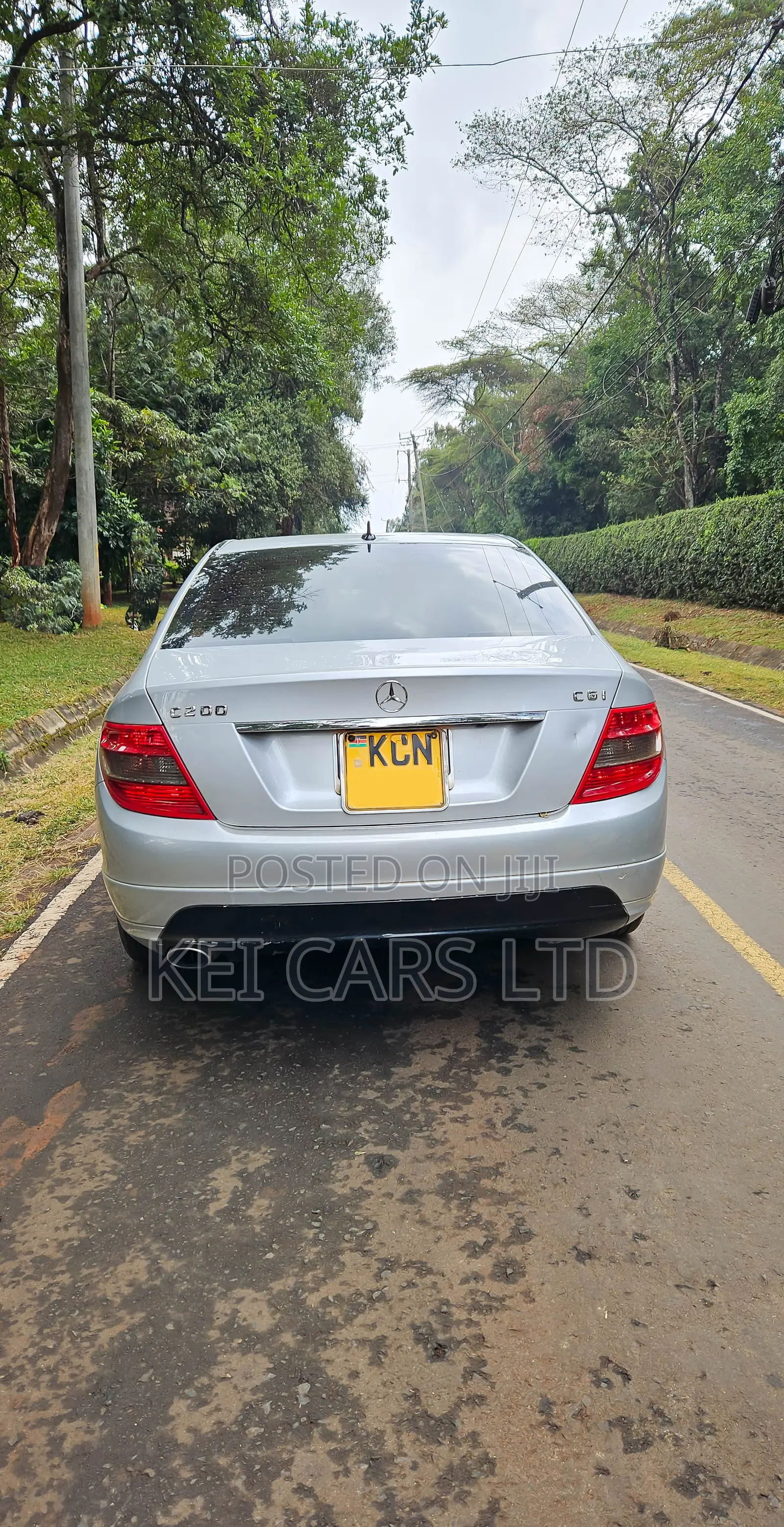 Mercedes-Benz C200 2010 Silver