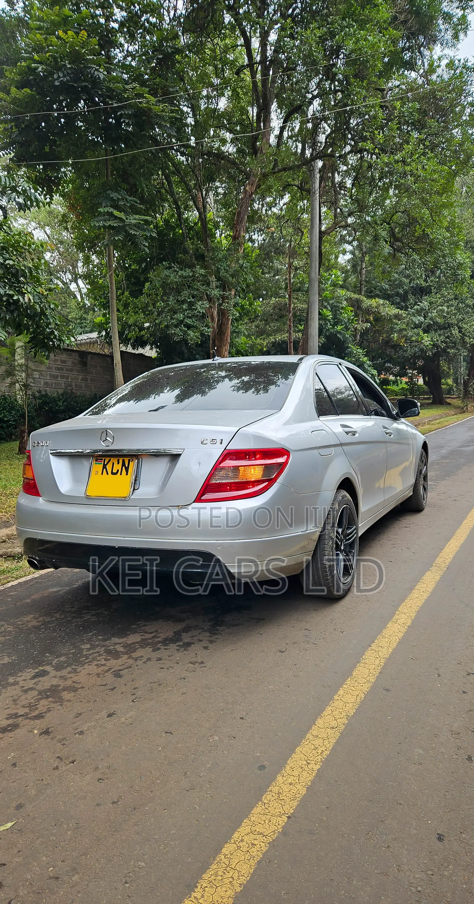 Mercedes-Benz C200 2010 Silver