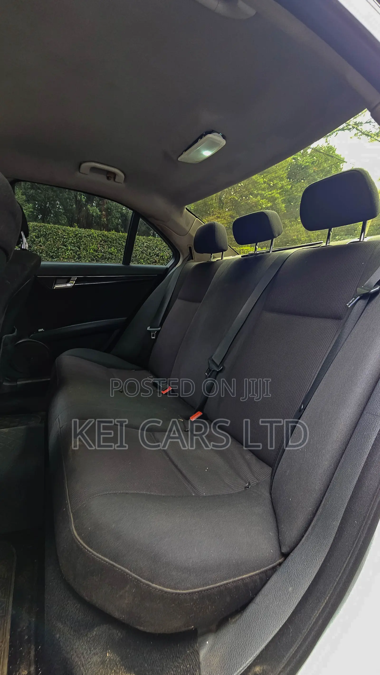 Mercedes-Benz C200 2010 Silver