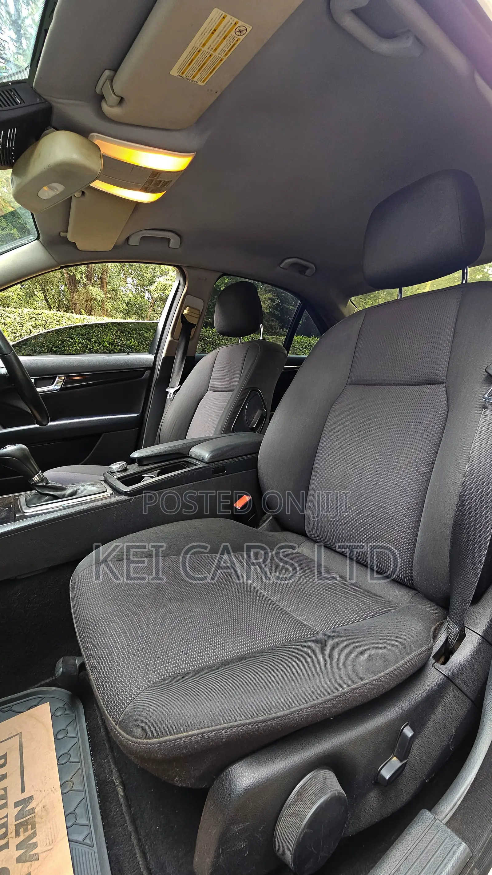 Mercedes-Benz C200 2010 Silver