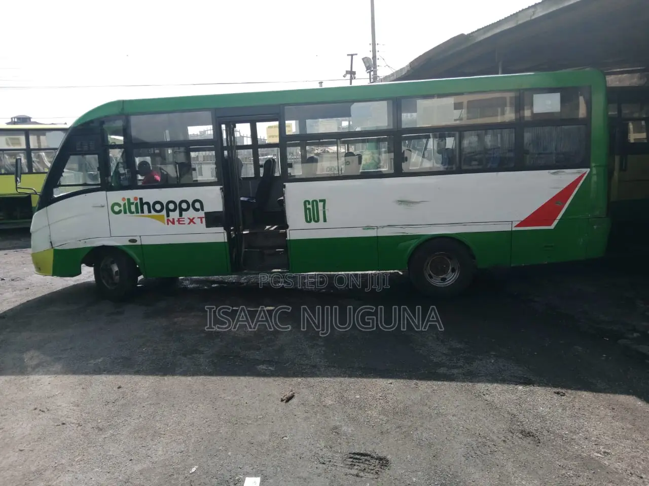 Isuzu NQR 2016 White