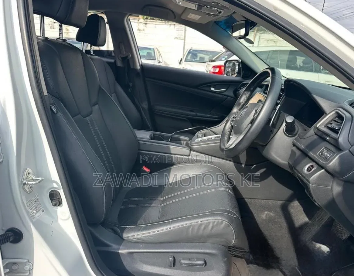 Honda Insight LX 2019 White