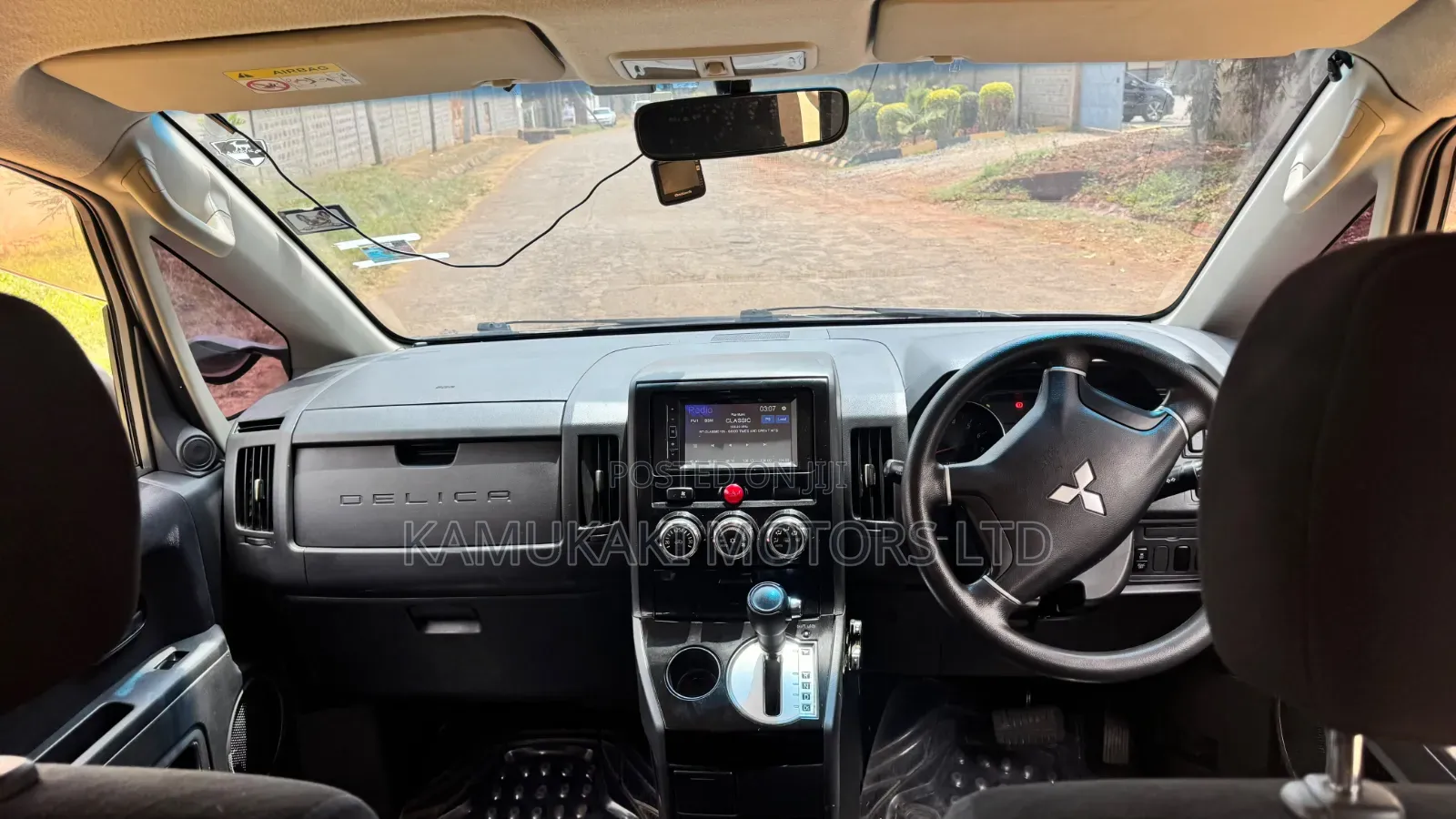 Mitsubishi Delica 2015 Gray
