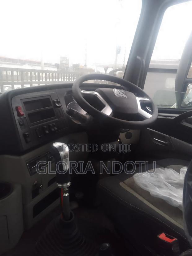 SINOTRUK HOWO-NX 6x4 Prime Mover 371HP – Single Reduction – Brand New