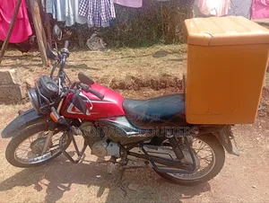 Honda CB 2019 Red