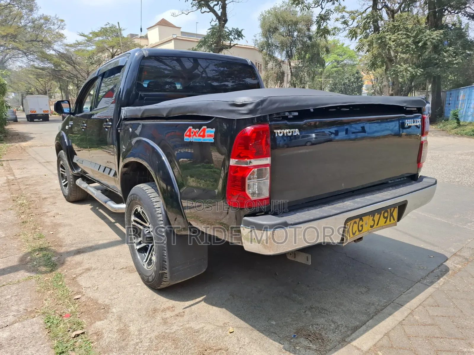 Toyota Hilux 2011 Black