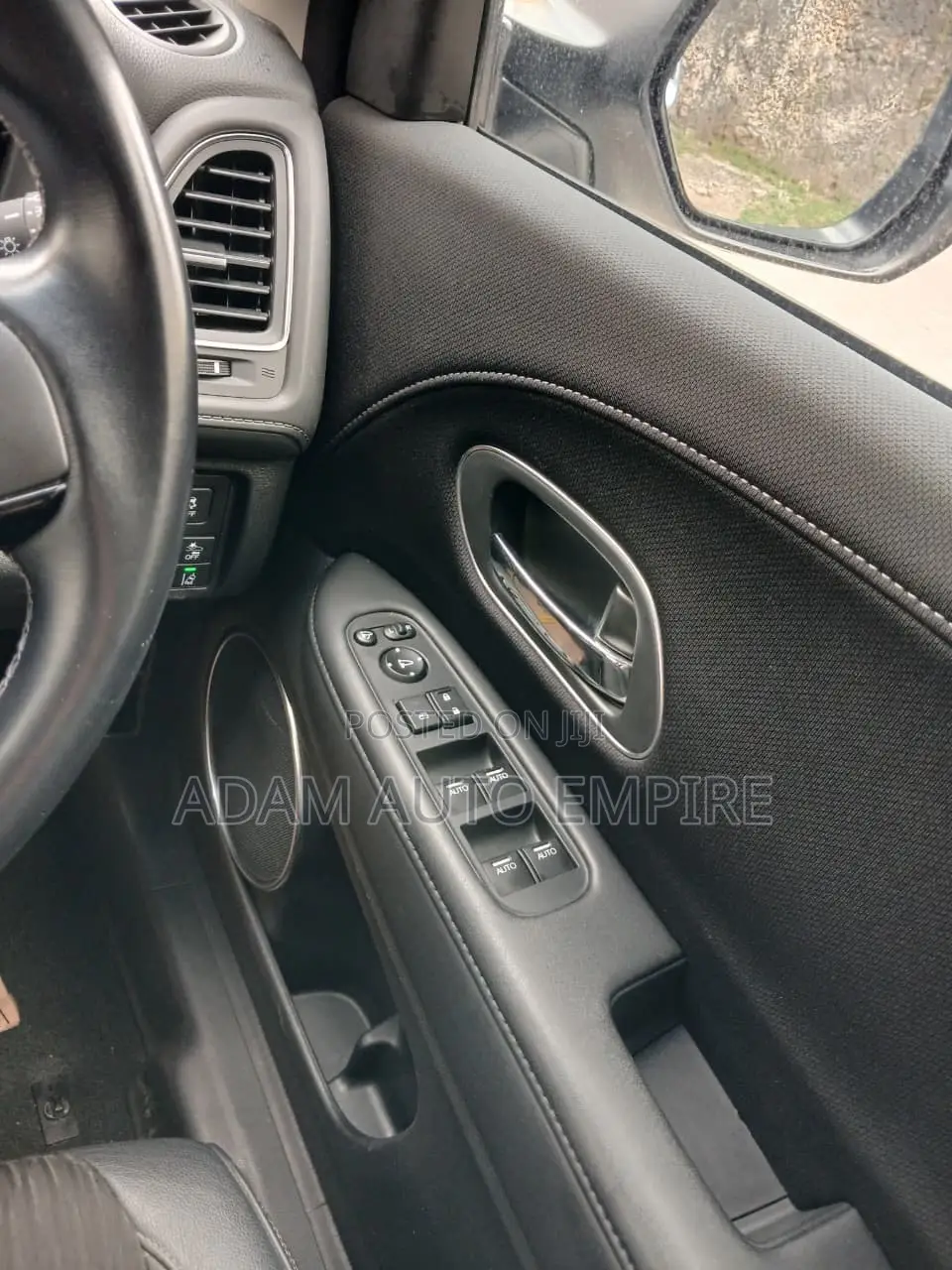 Honda Vezel 2019 White
