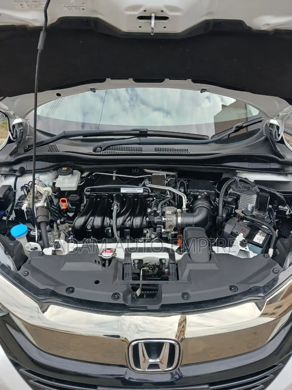 Honda Vezel 2019 White