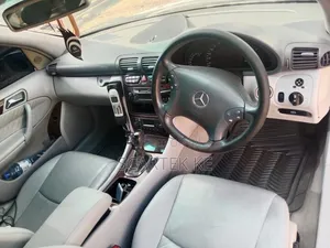 Mercedes-Benz C200 2001 Silver