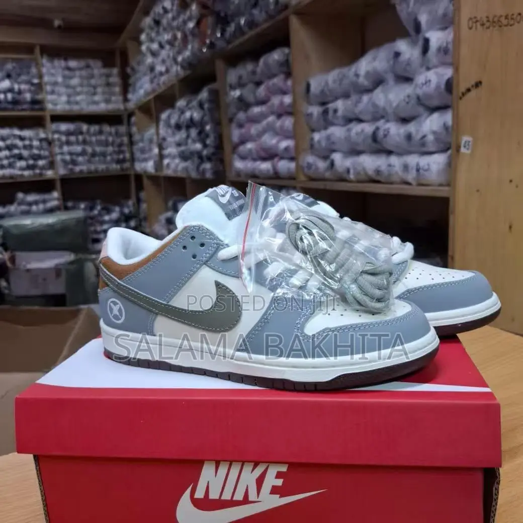 Nike SB Dunk Low X Jarritos Unisex Sneakers